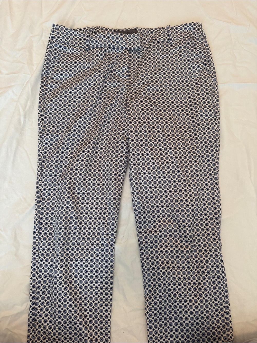 Donna Ricco Navy & White Cropped Geo-Print Pants